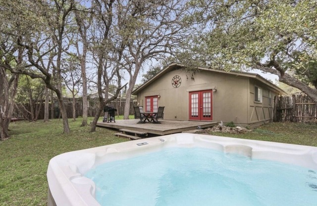 Wimberley Country Home- Secluded Privacy Near the Square!