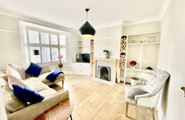 Wimbledon Modern Home