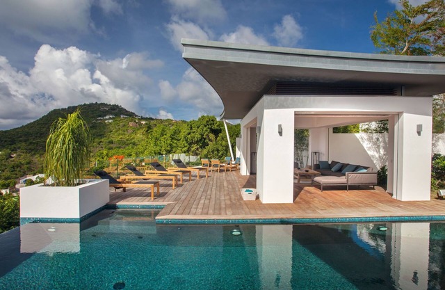 Wings (2/4 Rooms) Luxury villa