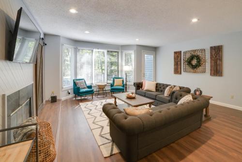 Wintergreen Resort Condo with Deck Ski, Hike, Shops