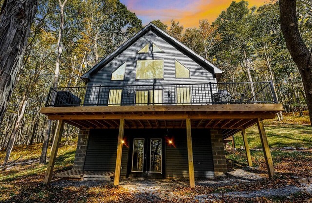 Wintervue: Escape to Nature – Spacious, Pet-Friendly Retreat in WV