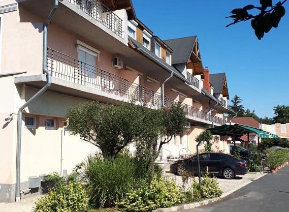Wolf Hotel