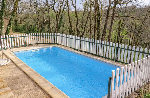 Wonderful private villa for 4 guests with WIFI, private pool, TV, terrace and pets allowed