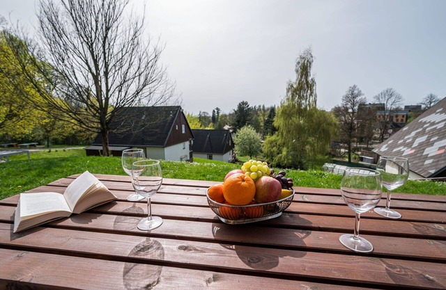 Wonderful private villa for 7 guests with WIFI, pool, TV, terrace, pets allowed and parking