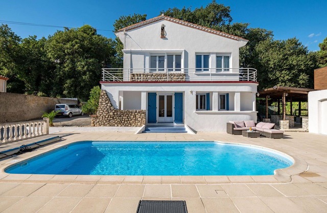 Wonderful private villa for 8 people with WIFI, private pool, A/C, TV and terrace