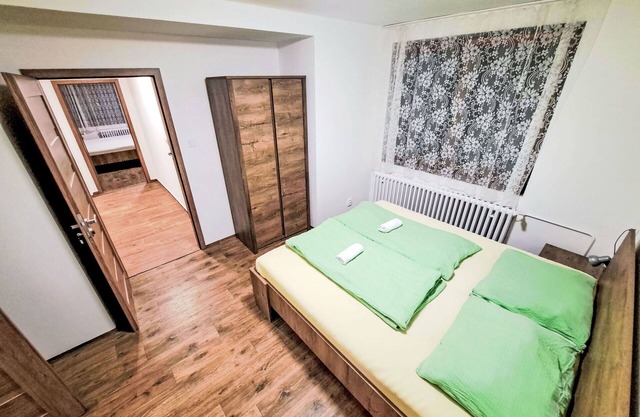 Wonderful private villa for 22 guests with WIFI, TV, terrace, pets allowed and parking