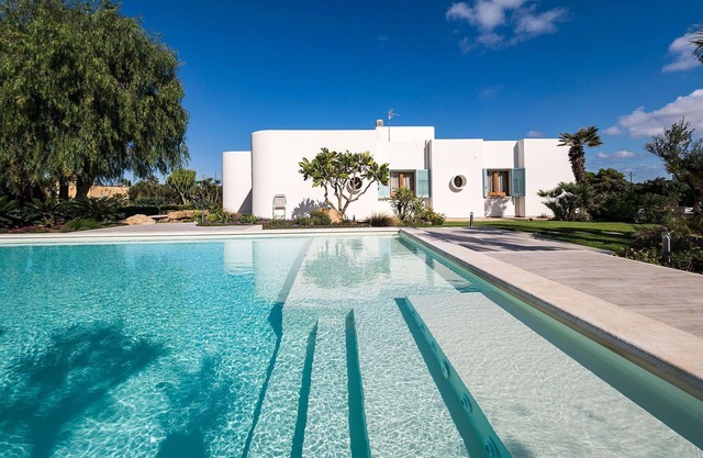 Wonderful private villa with private pool, A/C, WIFI, TV, patio, panoramic view and parking