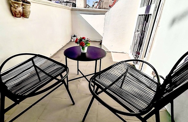 Wonderful villa for 2 guests with WIFI, A/C, TV, terrace and parking