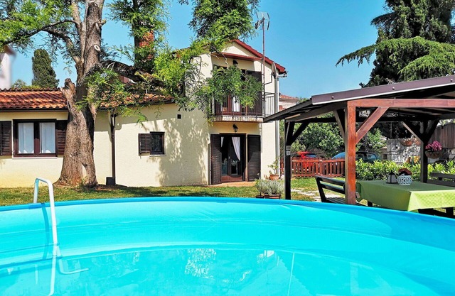 Wonderful villa for 6 guests with private pool, A/C, WIFI, TV, terrace and pets allowed