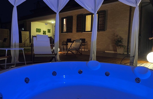 Wonderful villa with A/C, sauna, hot tub, WIFI, TV, patio, pets allowed and panoramic view