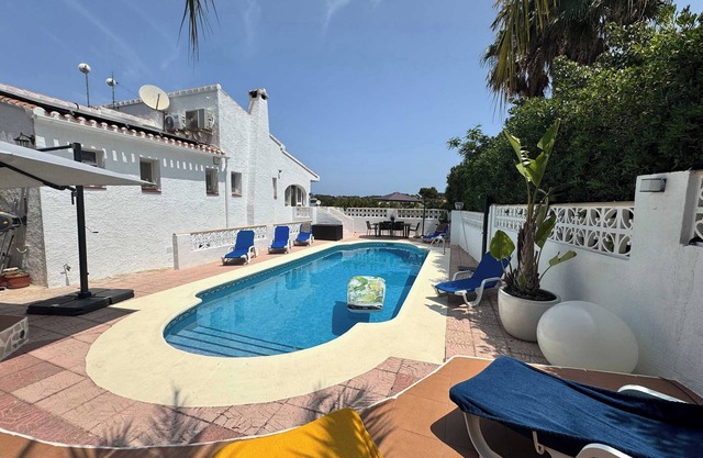 Wonderful villa with private pool, summer kitchen