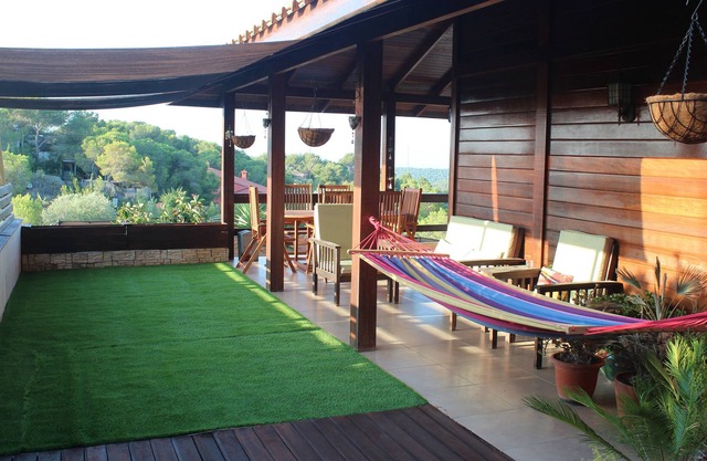 WOOD HOUSE MASSARANDUBA