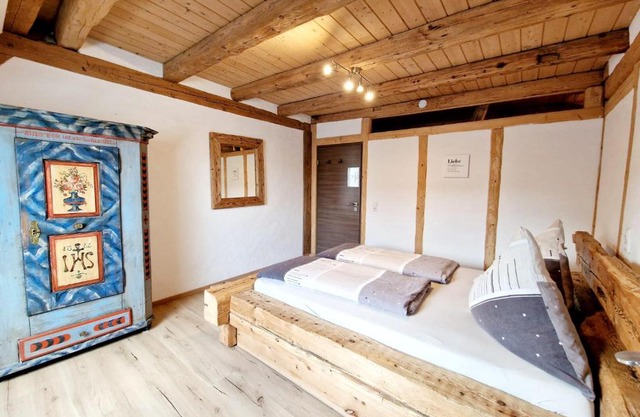 Wood & Stone Lodge 1