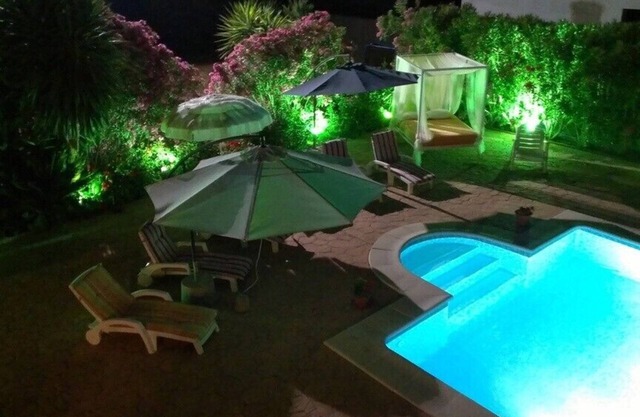 www. La Casa Azahar .com (+34) 679 429 446