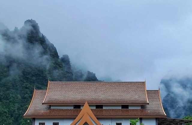 Xaymone Riverside Resort and Restaurant