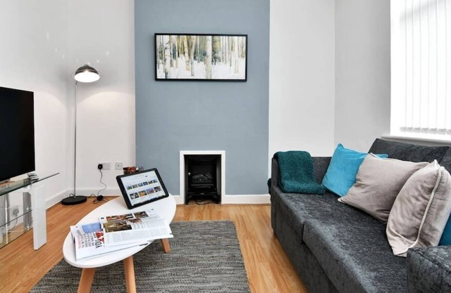 Xclusive Living Stay near Airport / NEC, The Whitecroft
