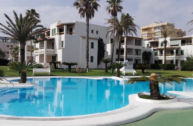 Xeraco Beach, First line