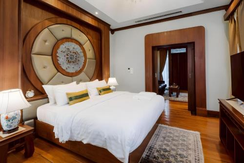 XX close Lunar Mansion Hotel Chiang Mai-สันกำแพง