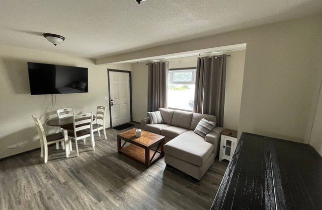 Yam 14 - 1 Bedroom with Queen