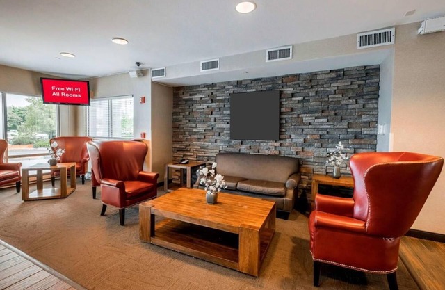 You found it! Close to it All! Pets Allowed, Short Drive to Memorial Stadium!