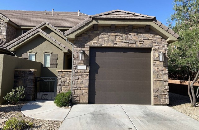 You're Welcome Townhome with 2 Master Suites!
