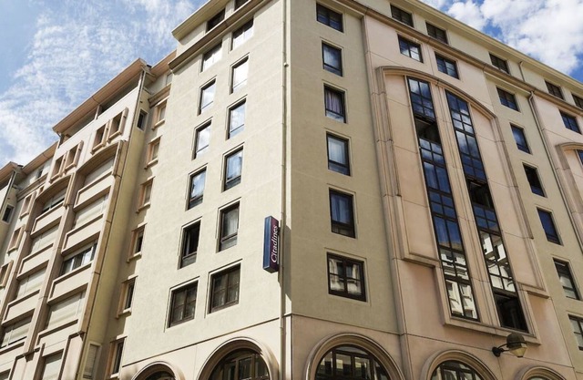Your Stylish Gateway to Lyon's Heart