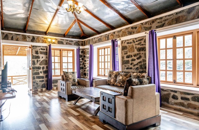 Zacs Valley Resort