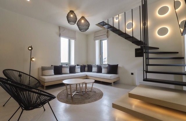 Zaira Hotel