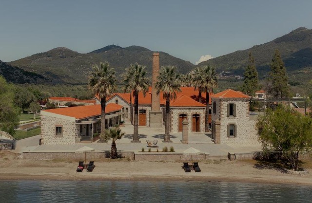 Zaira Hotel