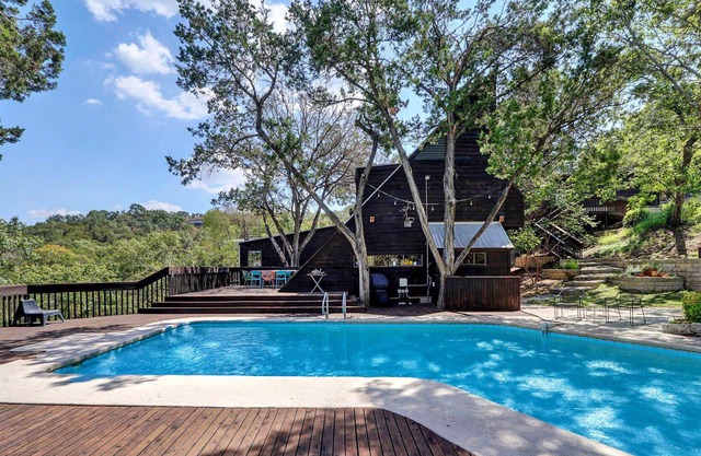 Zen Retreat + Private Pool & Spa - Skyfall!