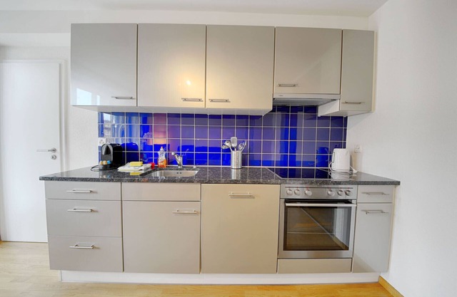 ZH Bordeaux - Letzigrund HITrental Apartment