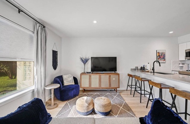 Zilker Bungalow, Pet Friendly