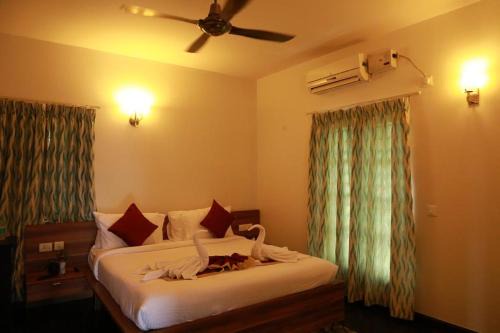 ZIONS AIRPORT HOTEL AND APERTMENT! Near Kempegowda International Airport