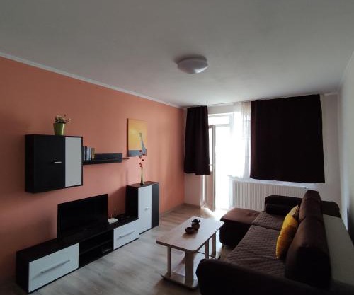 Zoldrebi apartment
