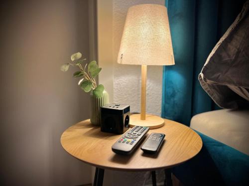 ZOVA - Superior Apartment - near A3