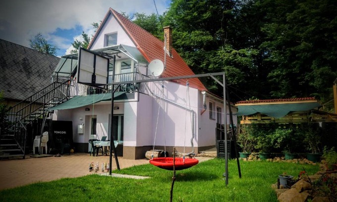 Galyateto Apartment | Experience Áfonyácska Vendégház: Top-Rated Family Retreat