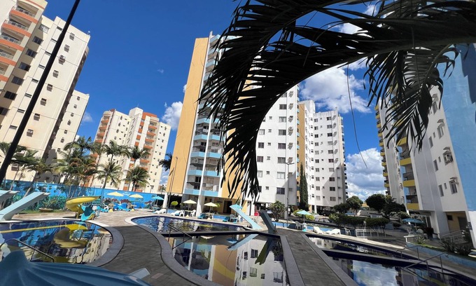 J Jeriquara Apartment | Discover Águas da Fonte JL: Family-Friendly Getaway