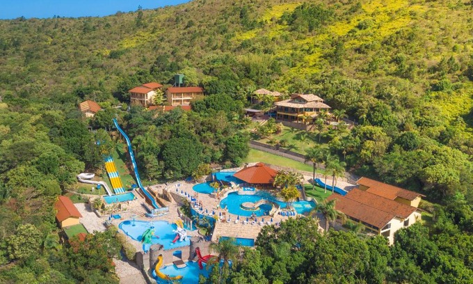 Governador Celso Ramos Hotel | Relax at Águas de Palmas Resort with Ocean Views & Pool
