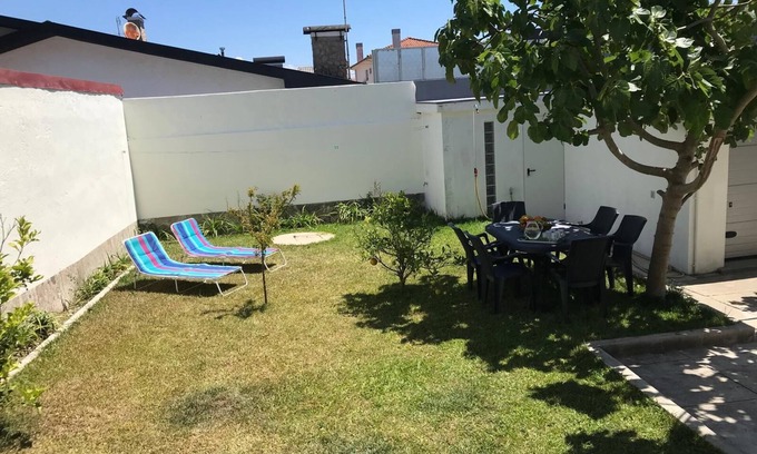 Arvore House | Relax at Árvore Cozy with Garden & Hot Tub Amenities
