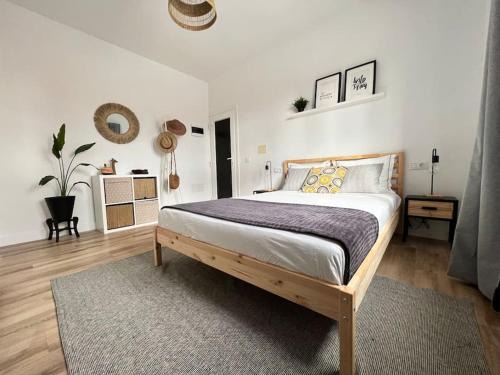 San Cristobal de La Laguna Apartment | Guest Rated: Ático Casa de Invitados Bluemoon Awaits You
