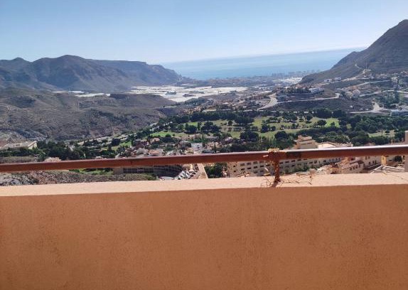 La Envia Apartment | Seaside Penthouse with Spa and Pet-Friendly Amenities
