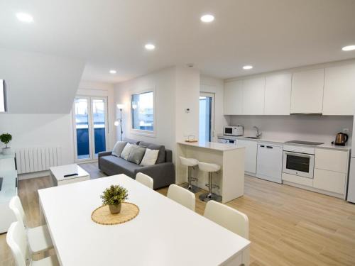 Loredo Apartment | Elegant Penthouse with Pool and Mini Golf by the Beach
