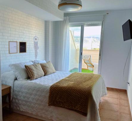Roquetas de Mar Apartment | Ideal Rooftop Retreat Near Teatro AUDITORIO in Roquetas