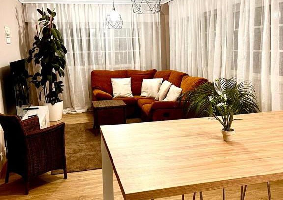 Dean Pequeno Apartment | Explore ÁTICO RIBEIRA CENTRO: Family-Friendly 4-Star Stay