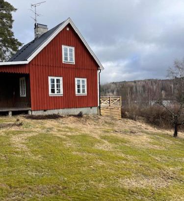 Arjang House | Åsen: Beachfront Retreat with Ocean Views & Family Amenities