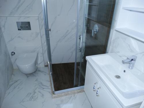 Cesme Apartment | Family-Friendly Çeşme Kale Taş Apart with 9/10 Guest Rating