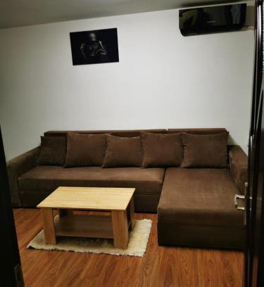Sector 4 Apartment | Pet-Friendly Studio Near Sun Plaza with Top Guest Ratings