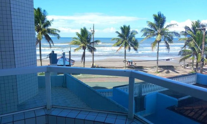 Balneario Martinez Apartment | Beachfront Apartment in Mongaguá - Rated 9.9/10