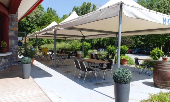 Saint-Pierre-d'Albigny Hotel | Relax at La Maison De Savoie with Pool & Family Amenities