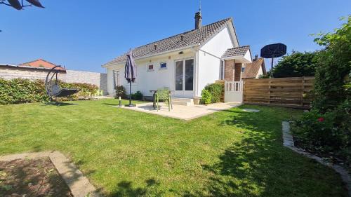 Bleriot-Plage House | Ô de Caps - Just Steps from the Beach with Ocean Views